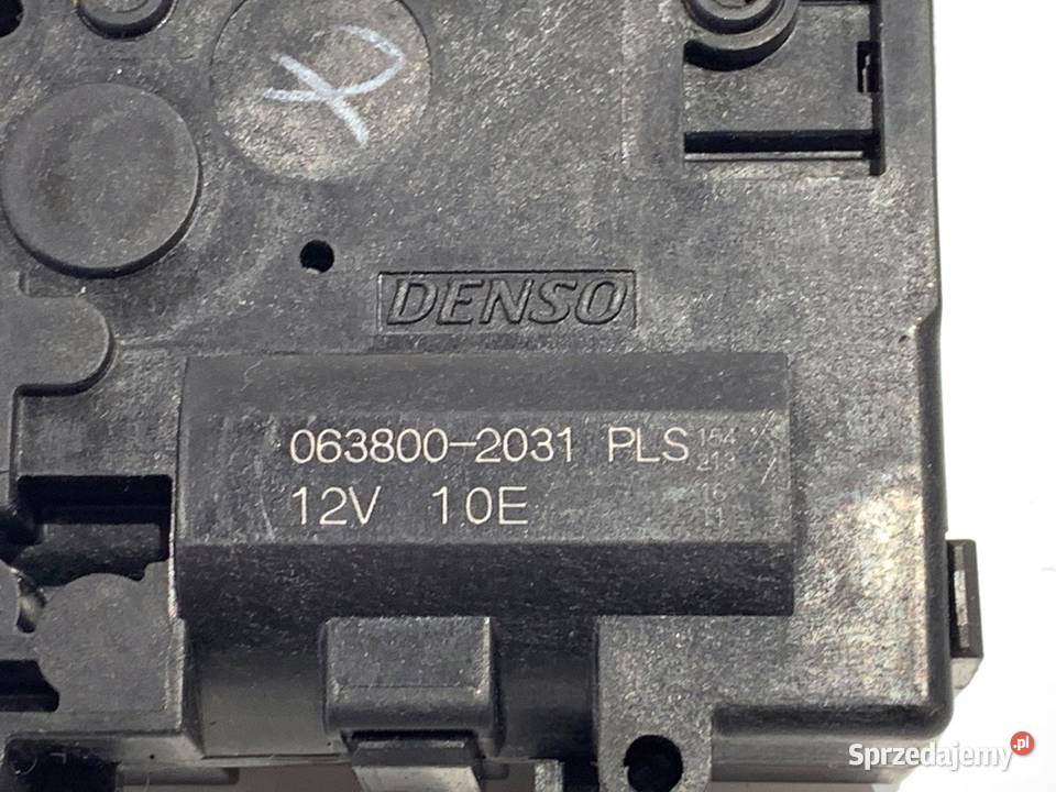 SILNIK NAGRZEWNICY TOYOTA 0638002031 COROLLA E21 sprzedam