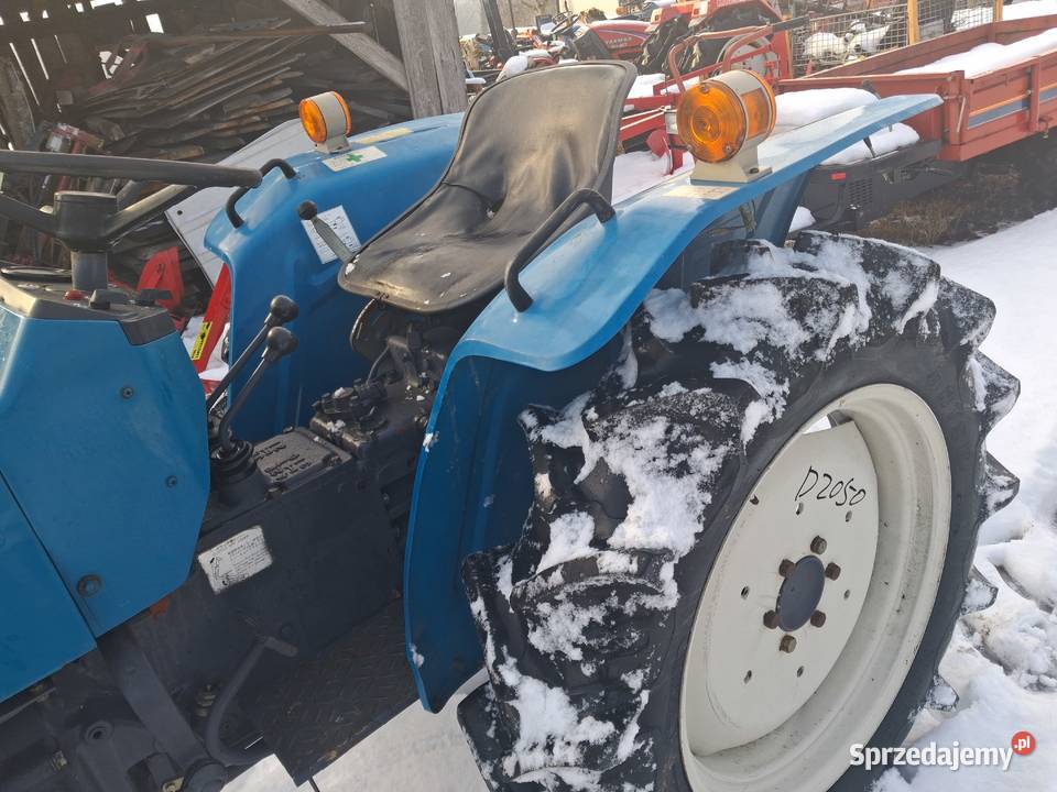 Mitsubishi D2050 2wd Super stan Konary