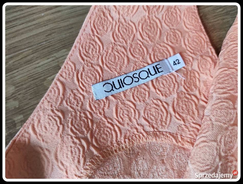 QUIOSQUE Pastelowa morelowa sukienka 42 XL różowy Płock