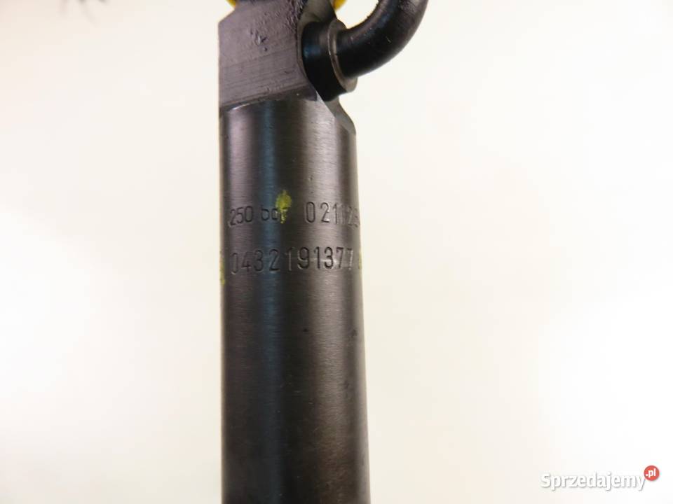 WTRYSKIWACZ DEUTZ BF4M1013EC 02112640 0432191377