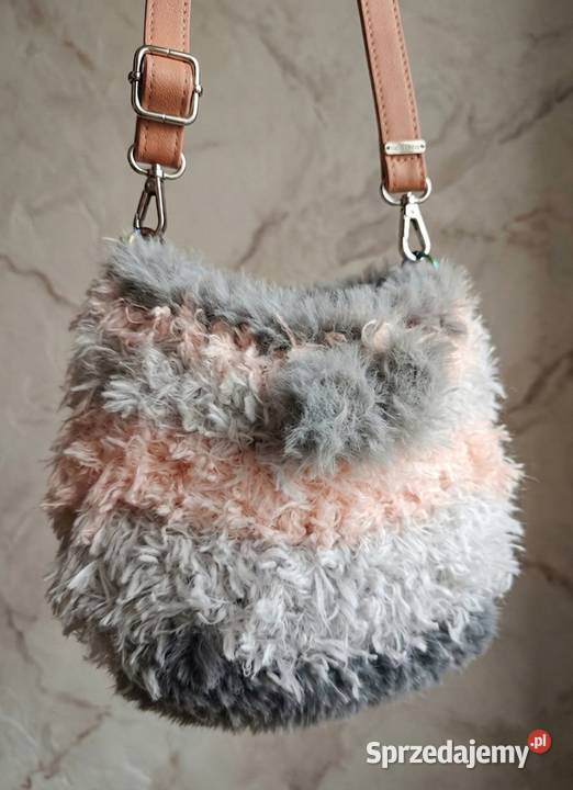 Mała puszysta torebka crochet ręczne robiona Piotrków Trybunalski