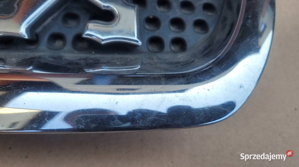 PEUGEOT 3008 ZNACZEK EMBLEMAT ZDERZAKA ATRAPA Ruda Śląska