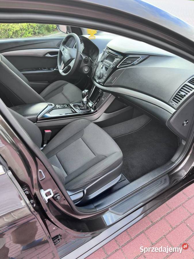 Hyundai i40 Kombi 2016 16 GDI 135 102 Pełna Rok produkcji 2016 i40 łódzkie Solca Mała