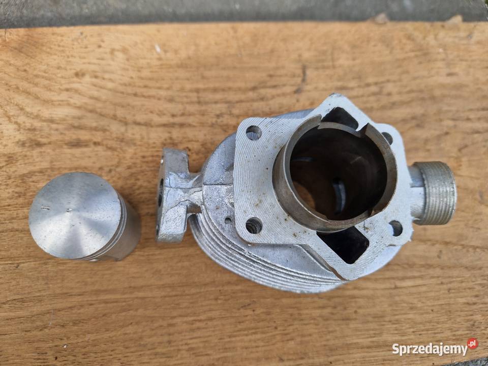 Komar nowy cylinder z PRL mazowieckie