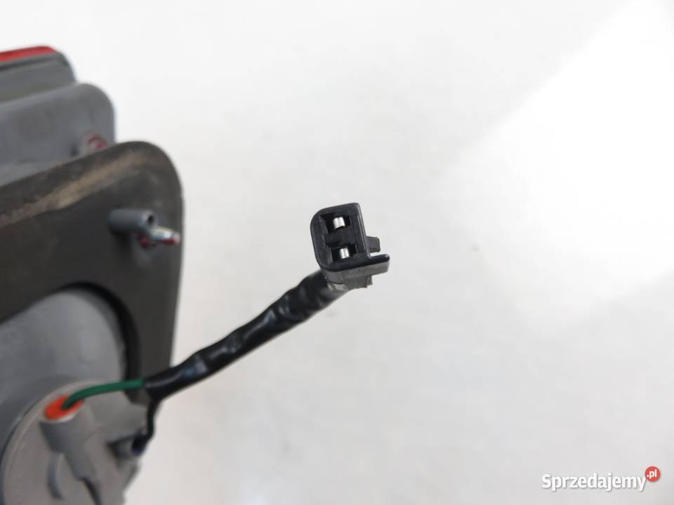 LAMPA PRAWA TYLNA KLAPA CHEVROLET CRUZE J300