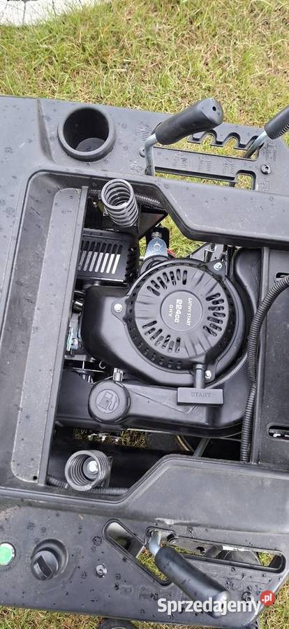 Traktorek kosiarka Brast BRB Nówka Ogród Kamień Śląski