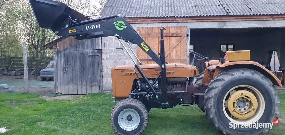 Ładowacz czołowy firmy Agrosped model V700 śląskie Libidza