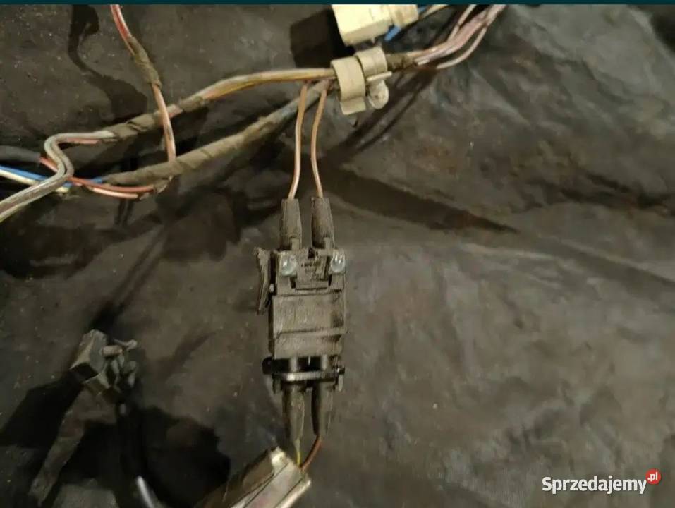 Wiązka drzwi prawy tył BMW e32 osobowe śląskie Żory sprzedam