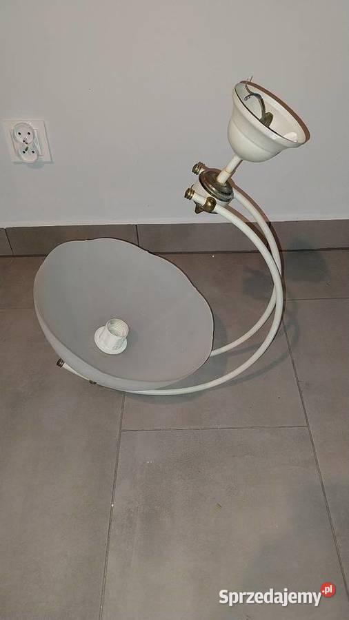 Lampa sufitowa ze szklanym kloszem Ciechocinek