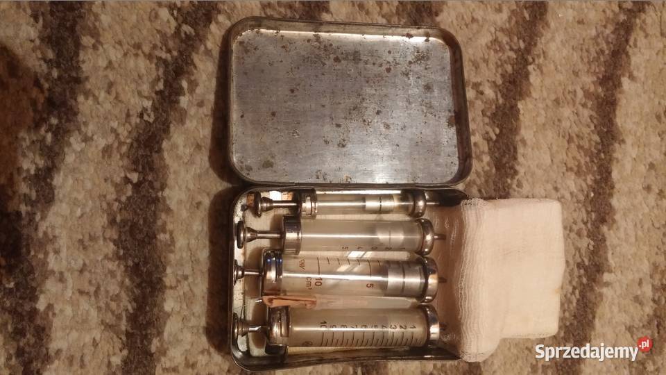 Stare Szklane Strzykawki z Czasów Wojny Brzóza Stadnicka