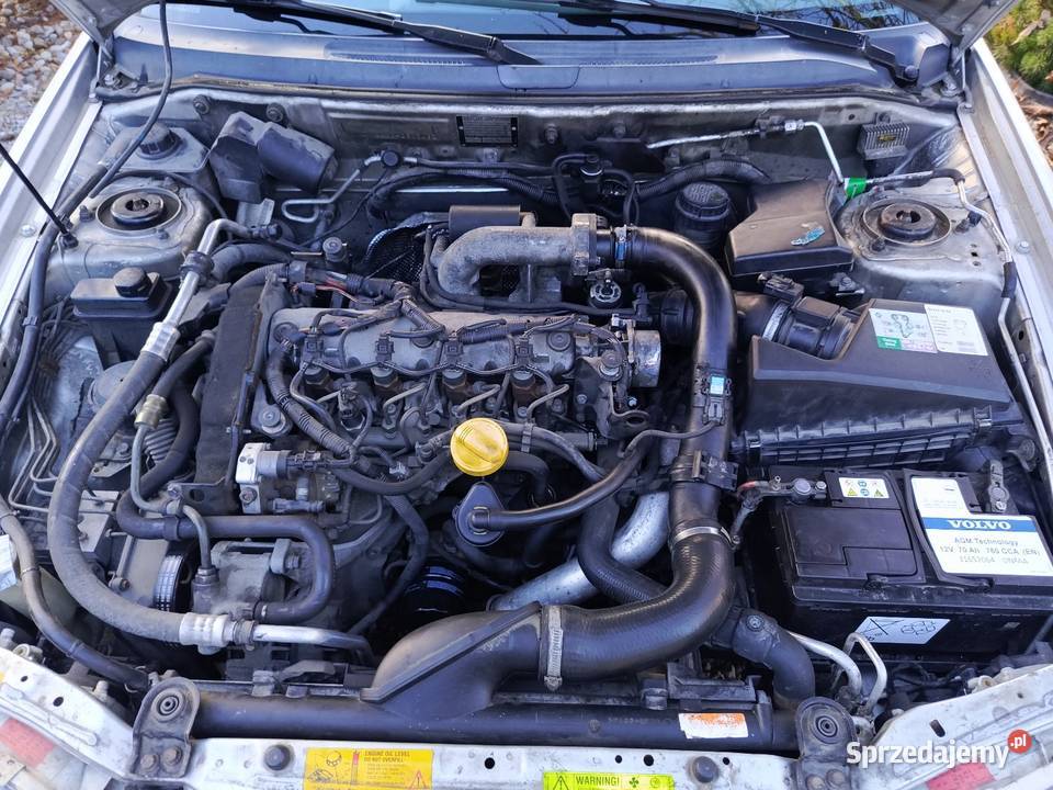 SPRZEDAM VOLVO V40 19D 2001R światła przeciwmgielne Radom