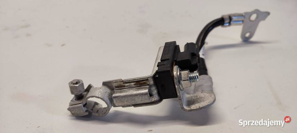 MAZDA 2 TOYOTA YARIS IV KLEMA MINUSOWA