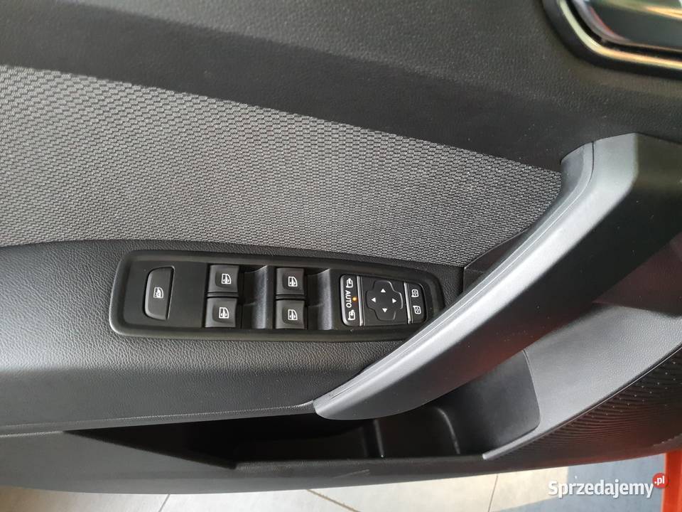 Kangoo 13 TCe Techno EDC 24250km