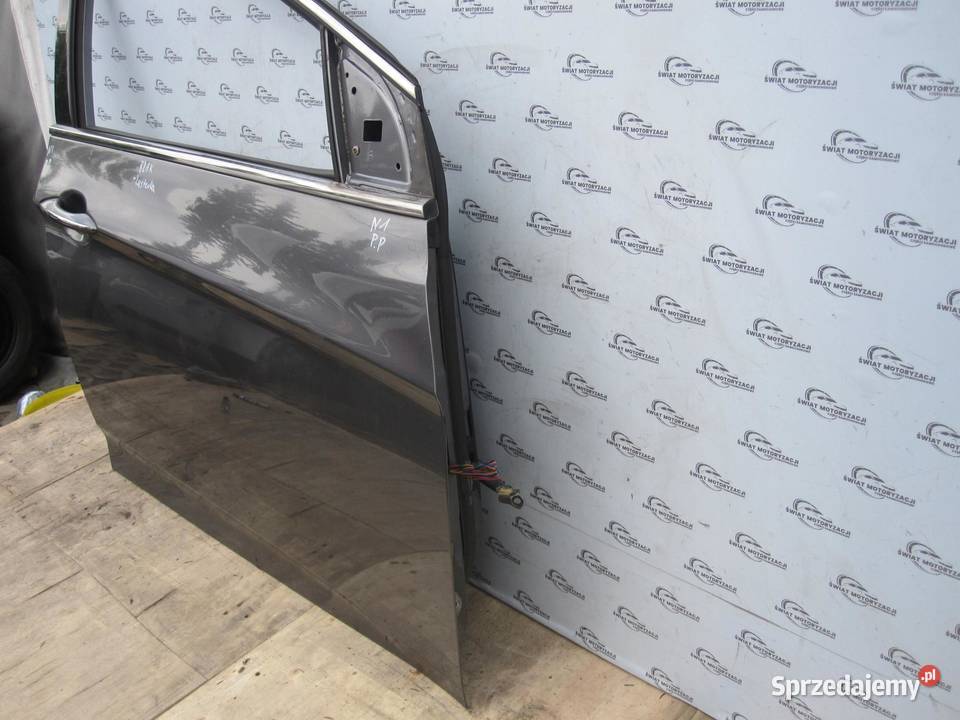HYUNDAI i40 12r drzwi prawe przód osobowe sprzedam