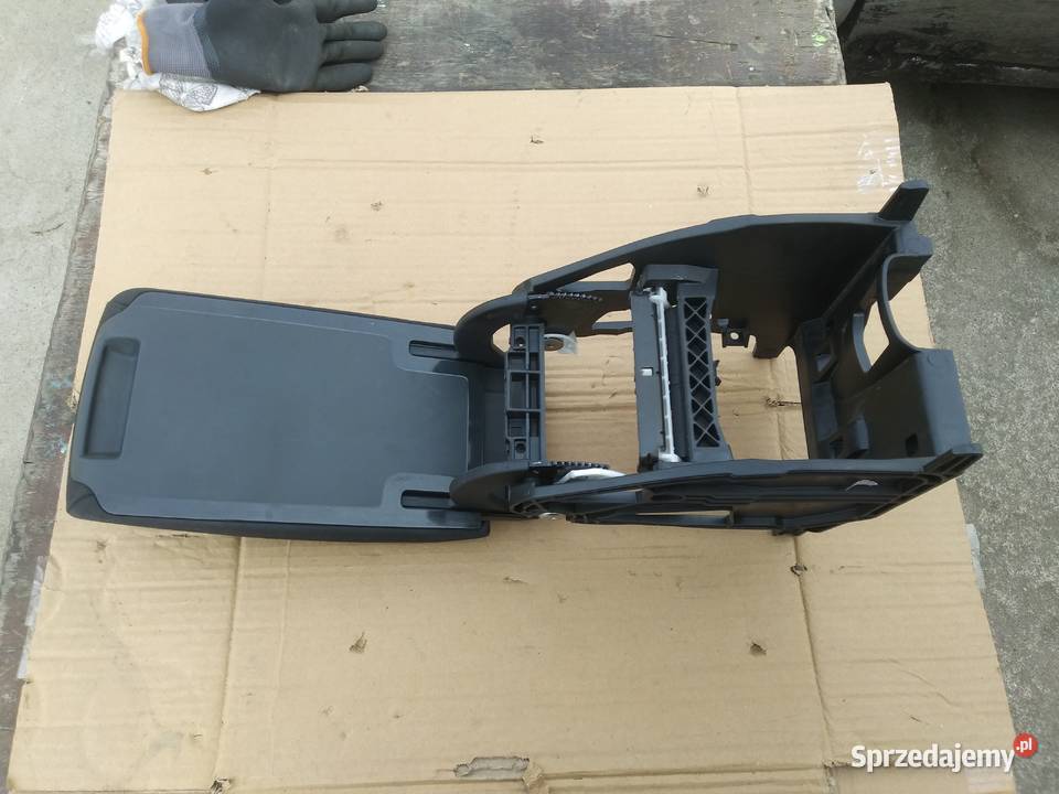 Skoda Octavia 3 III 2015 Podłokietnik 5E0864207 osobowe Dębno sprzedam