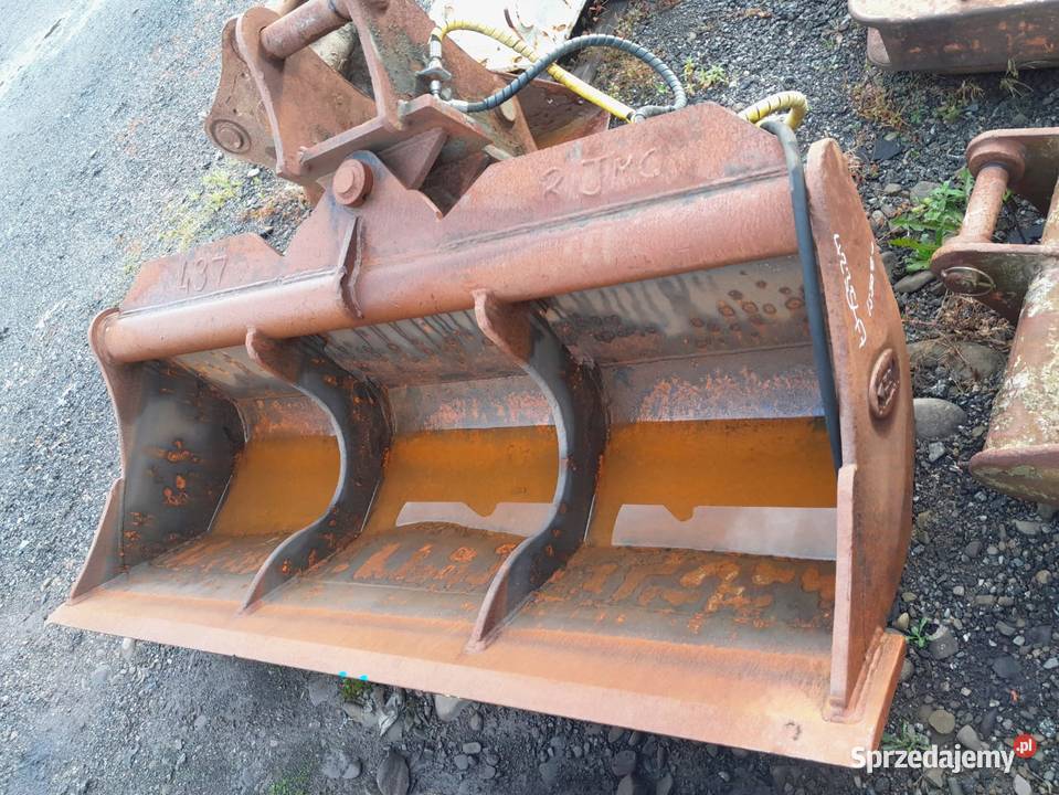Łyżka skarpowa hydrauliczna KEEN na dwóch Maków Podhalański