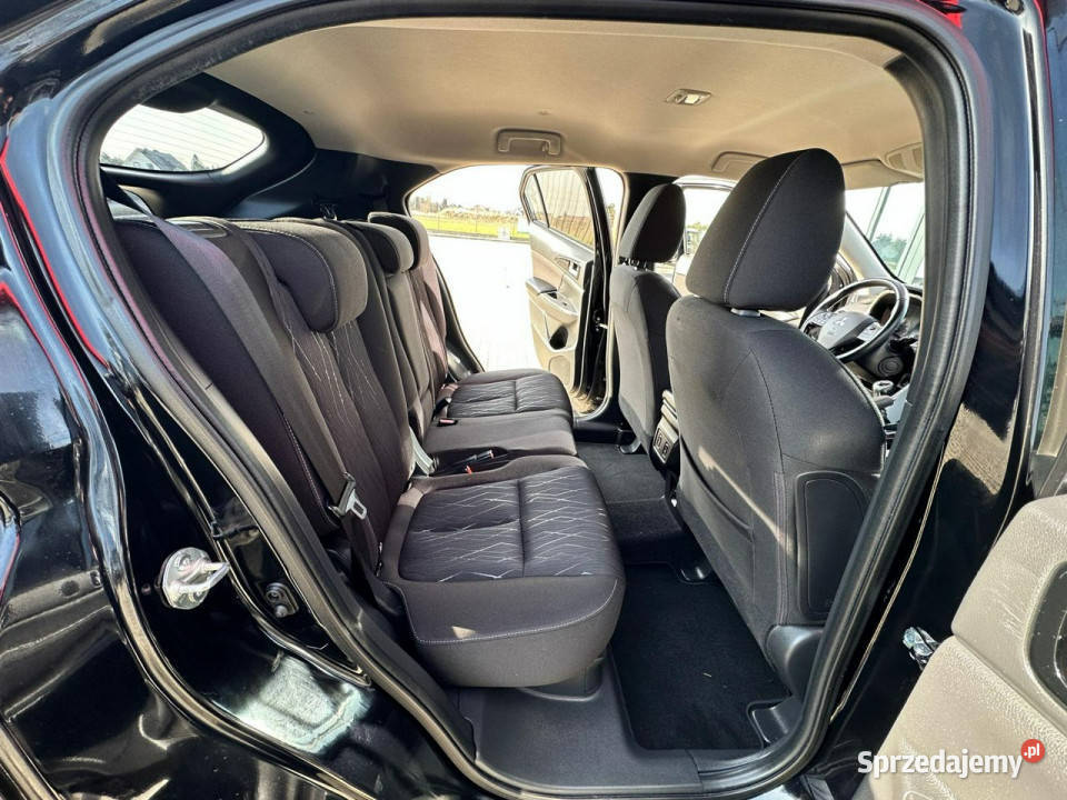 Mitsubishi Eclipse Cross Kamera HeadUp KeyLess wielofunkcyjna kierownica