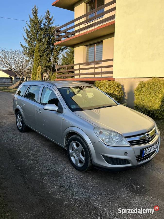Opel Astra H combi 1cm3 Mniszków