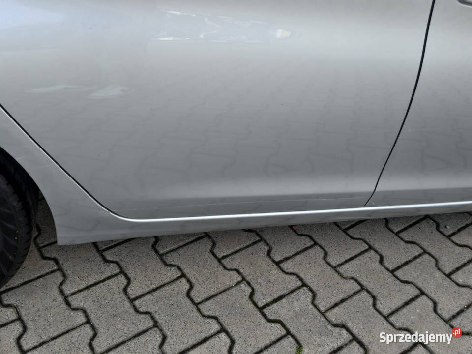 Peugeot 308 12 benzyna 130 6biegów full ledy