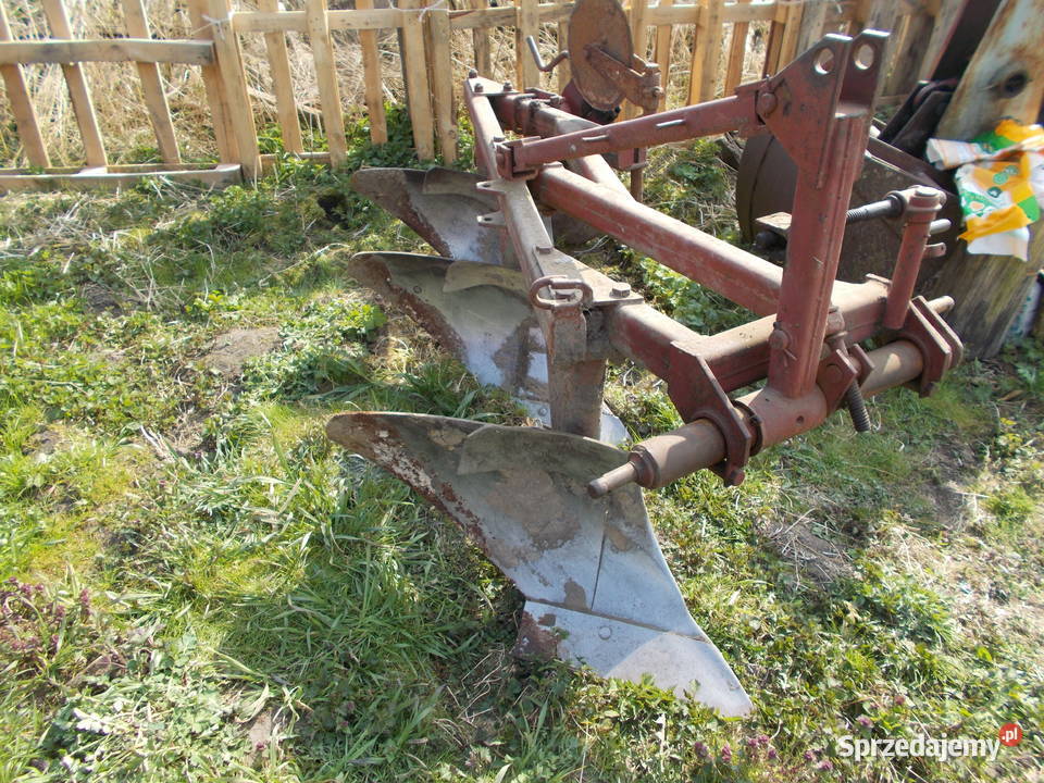 Pług 3 skibowy zagonowy nieuszkodzony Pługi opolskie Brzeg