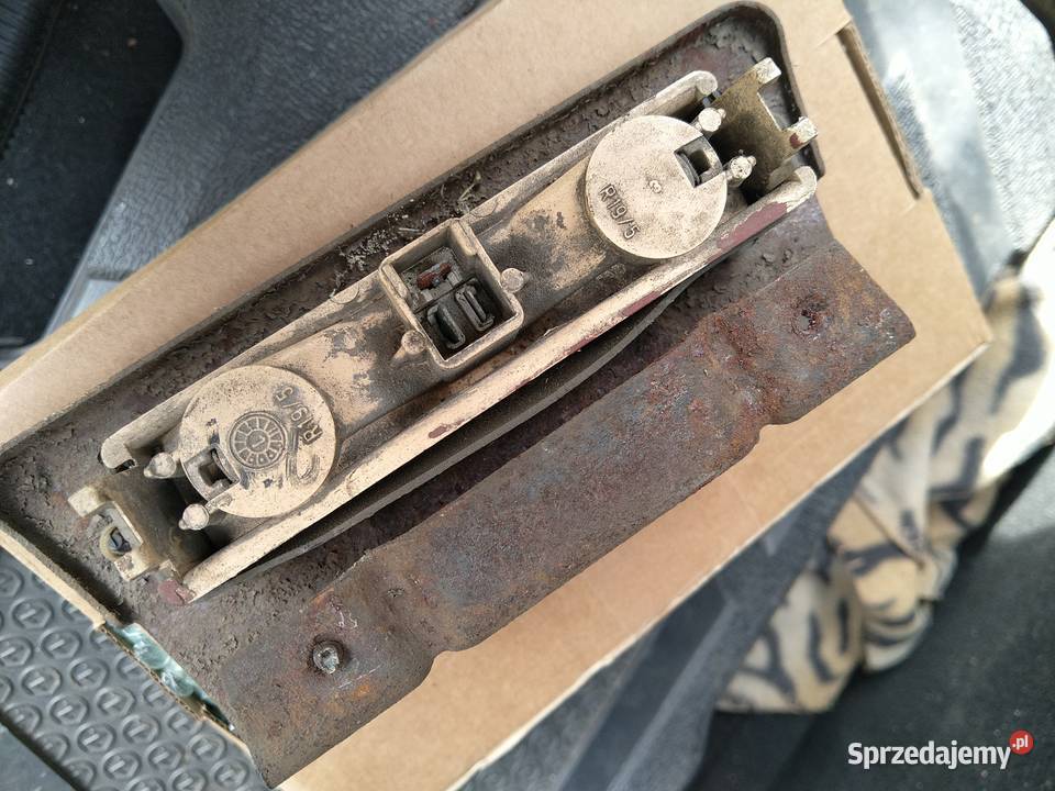 Oświetlenie tablicy rejestracyjnej Fiat 125p