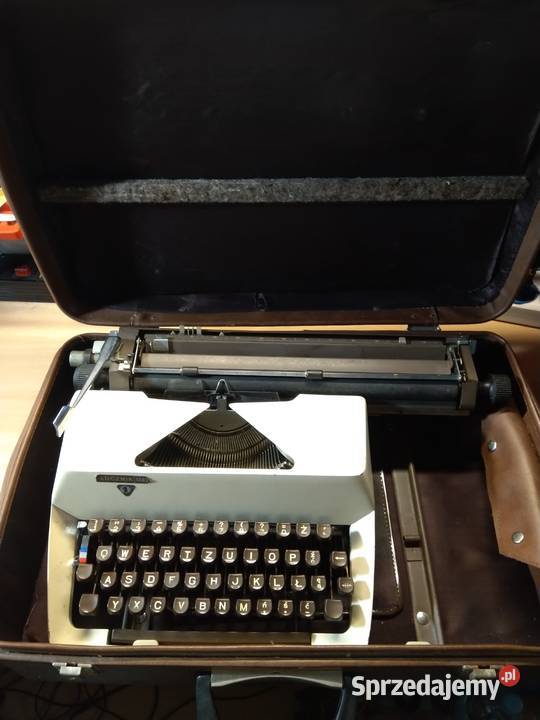 Maszyna do pisania Łucznik 1303 łódzkie