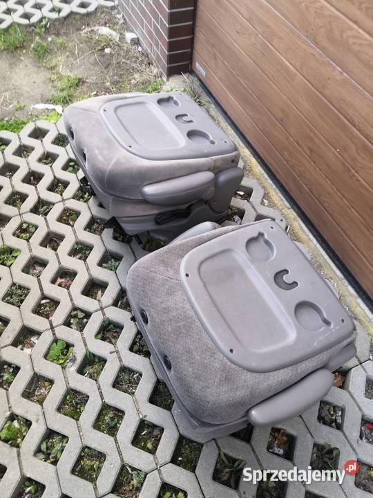 Pojedyńczy fotel Voyager 4 drugi rzad