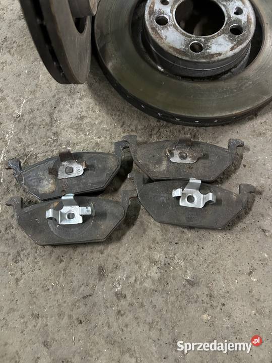 Tarcze klocki przód golf Audi seat skoda 5x100 Kęty