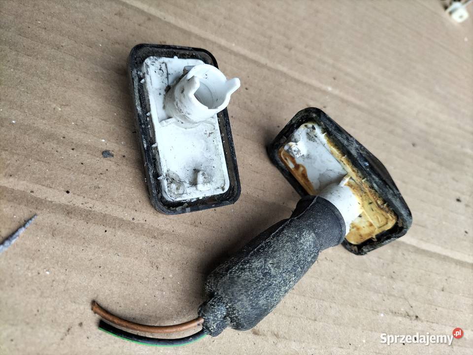 GOLF II 2 JETTA 2 KIERUNKOWSKAZ PRAWY LEWY lubelskie Kamień-Kolonia