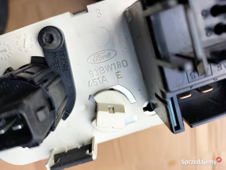 FORD MONDEO MK1 PANEL NAWIEWU KLIMATYZACJI lubelskie Kamień-Kolonia