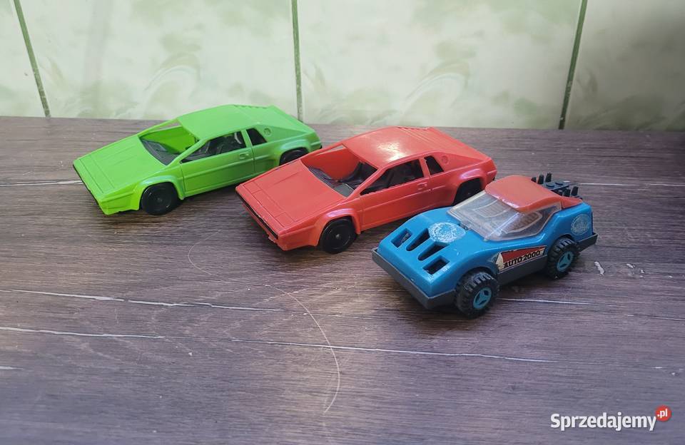 Samochody PRL zabawki prl ferrari auto wyścigowe 3 lata+ Jawor