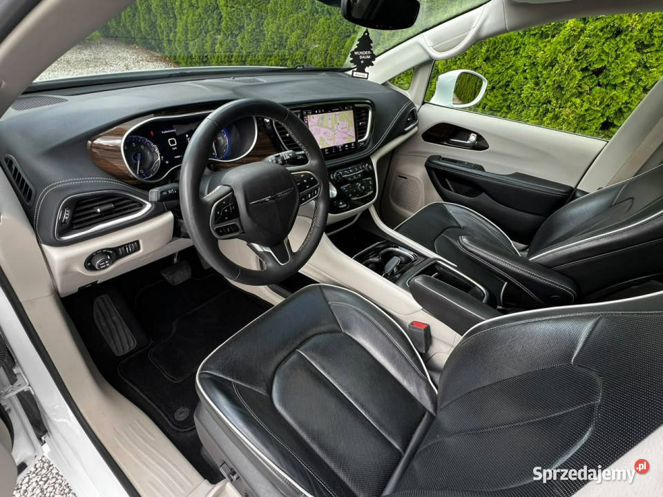 Chrysler Pacifica LIMITED Panorama HarmanKardon gniazdo AUX Baranowo