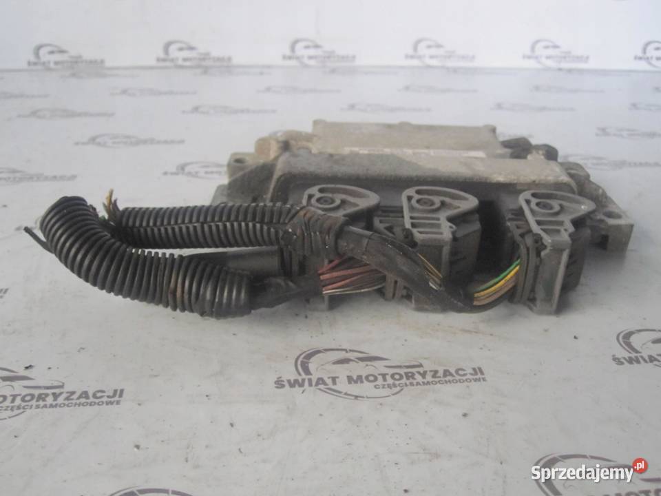 CLIO II 12 komputer sterownik silnika 8200473744 osobowe