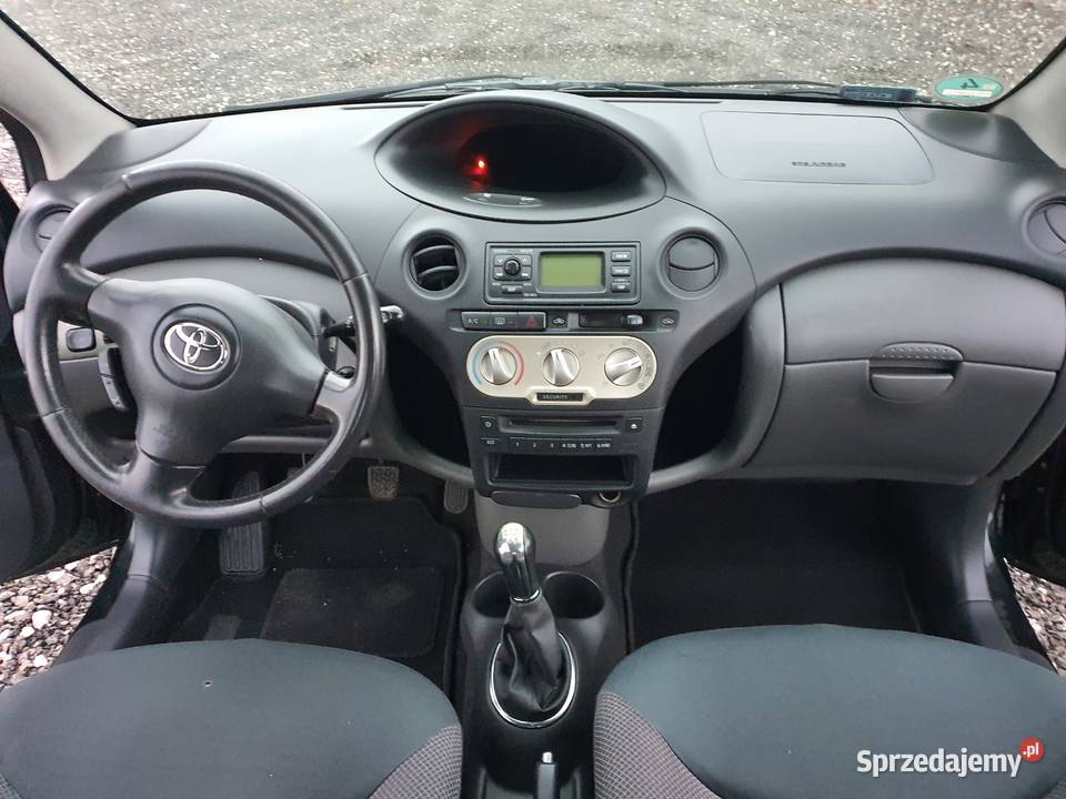 TOYOTA YARIS 13 BENZYNA 2004 serwisowany w ASO