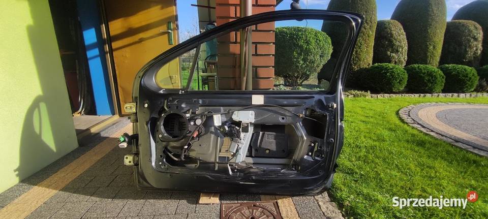 drzwi peugeot 207 prawy przód 3D