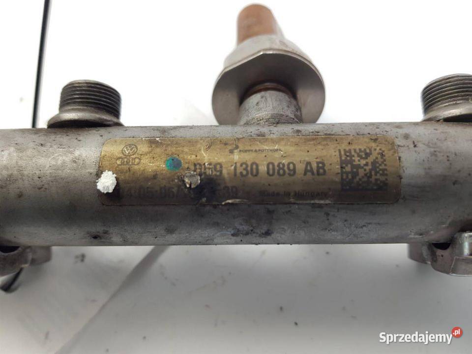 LISTWA WTRYSKOWA AUDI A8 D3 059130090AB Lipno