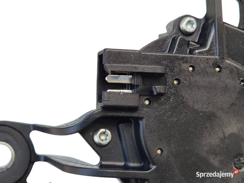 SILNICZEK WYCIERACZKI TYŁ OPEL ASTRA H III 3 GTC Działoszyce