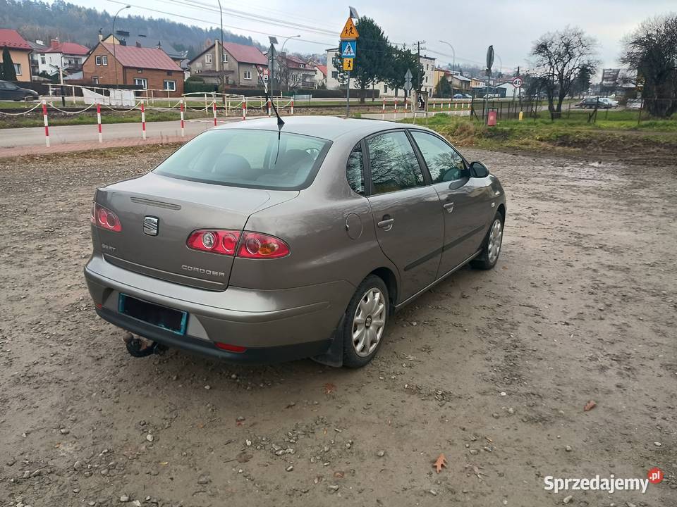 Seat Cordoba 14 benzyna Rok produkcji 2005 podkarpackie Sanok