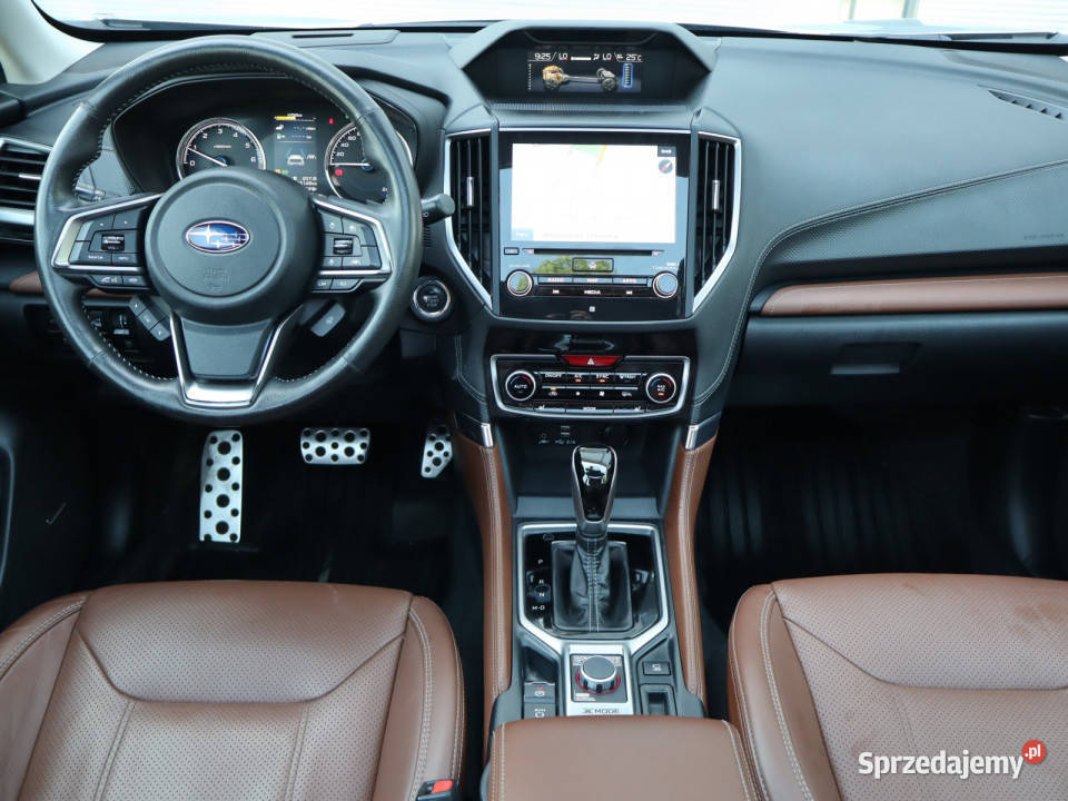 Subaru Forester 20 eBoxer MHEV światła przeciwmgielne Katowice