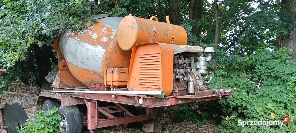 Sprzedam naczepę betonomieszarkę ZREMB NB181 15000kg Kotlin sprzedam