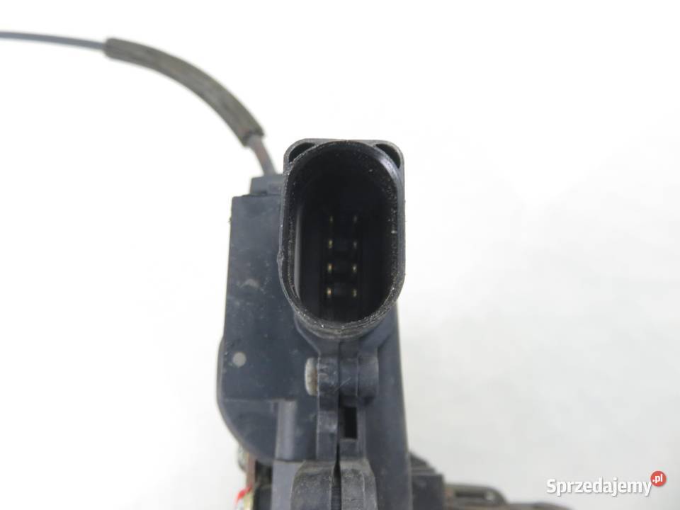 ZAMEK LEWY PRZEDNI VW PASSAT B5 GOLF IV