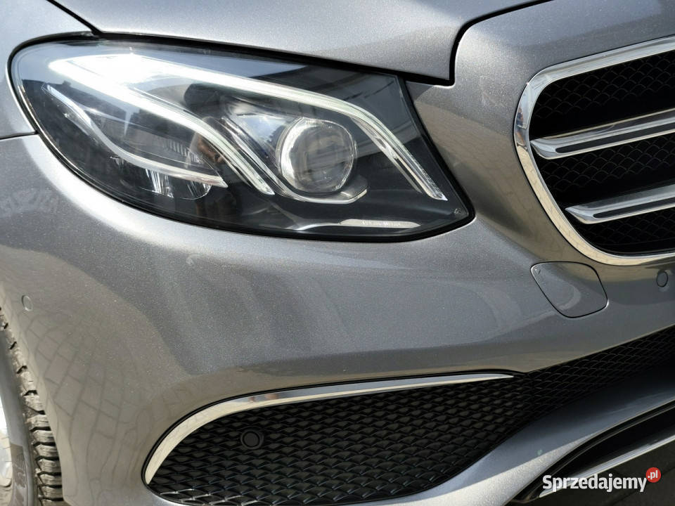 Mercedes E 220 Zadbana wyposażenie Gwarancja sprzedam