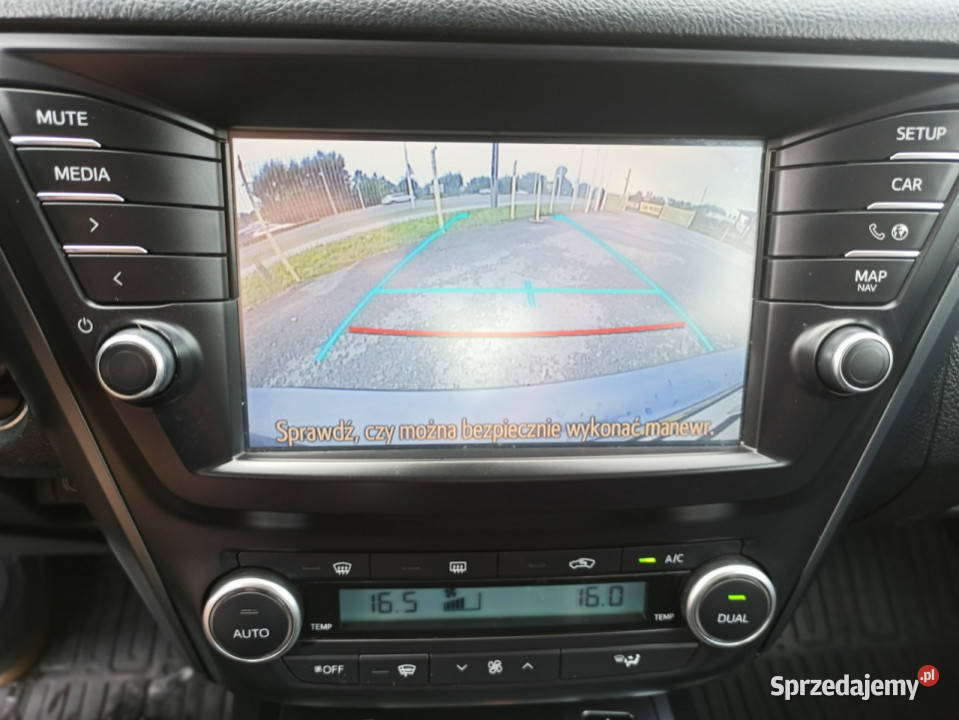 Toyota Avensis salon Polska serwis wyposażenie Avensis podkarpackie Rzeszów