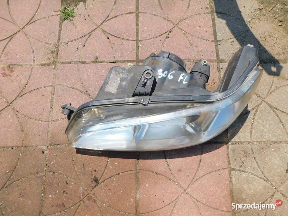 peugeot 306 FL lampa lewa WYSYŁKA osobowe Żory sprzedam