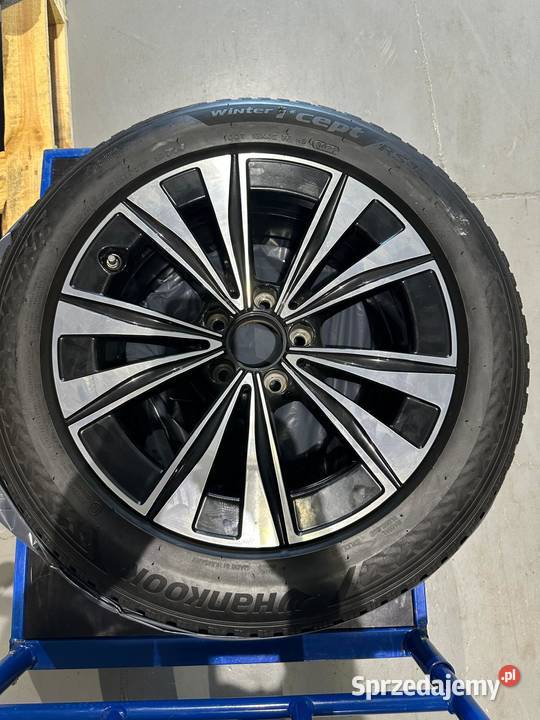 Orginalne felgi MERCEDES Stan idealny opony Średnica 17"