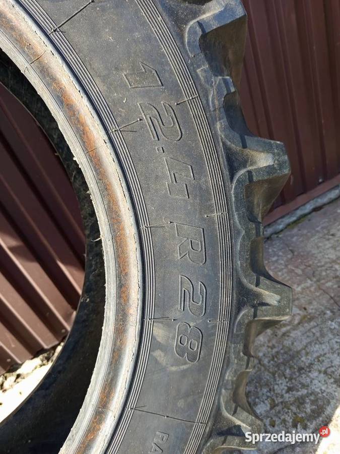 Opona Stomil Olsztyn Radialna 12428 sprzedam
