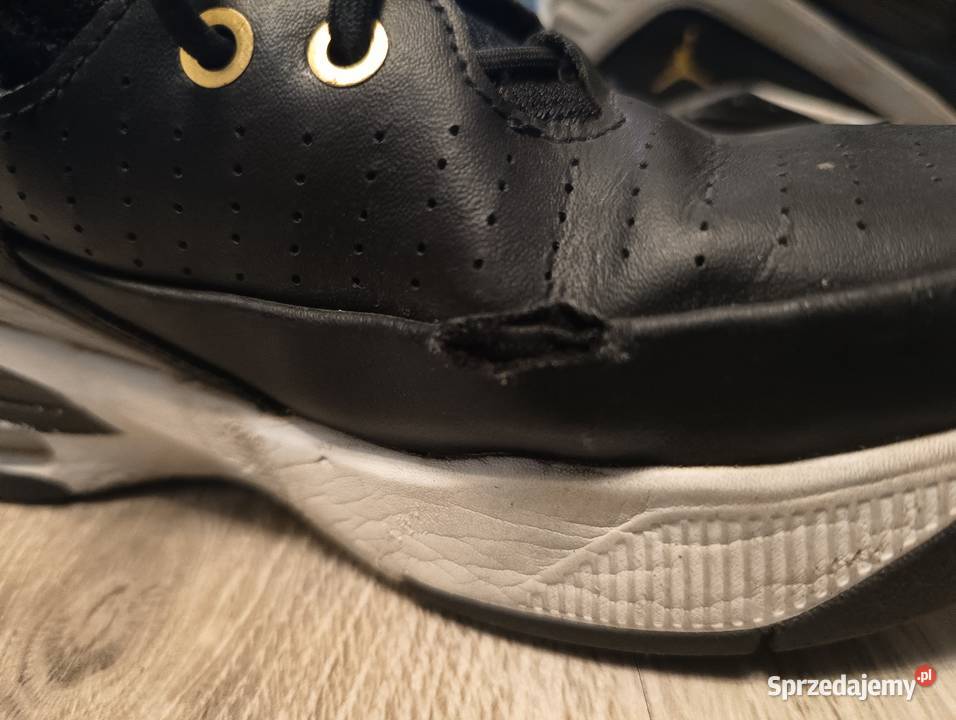 Buty Nike Jordan Aura 5