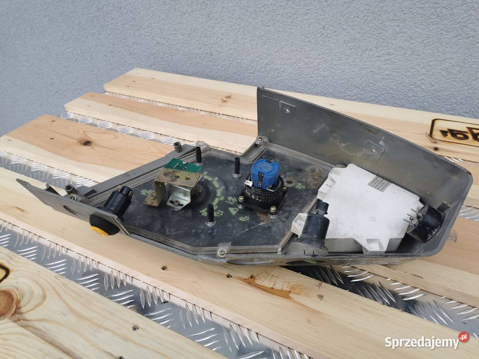 Fendt Turboshift 1997rSterowanie podnośnikiem