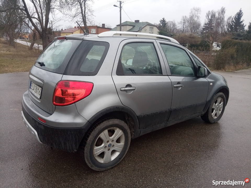 Suzuki sx4 fiat sedici