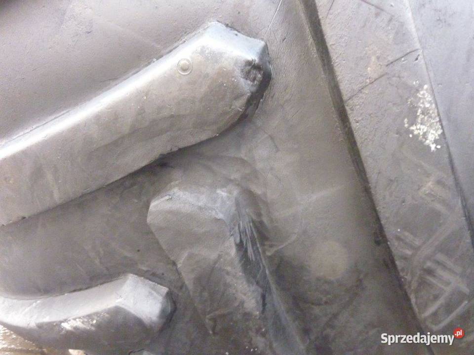 2x Opona używana rolnicza 105050R32 MICHELIN